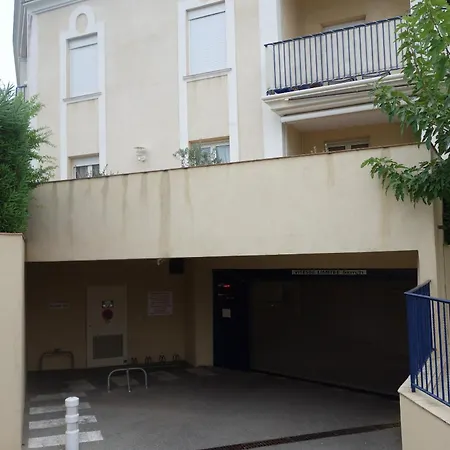 Appartement - 3 Bedroom Apartment, Air Conditioned, Outdoor Terrace, Swimming Pool *